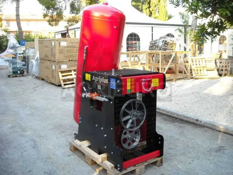 Compresseur à tracteur Airmec Agriplus 1000/500 - tête 1000, réservoir 500 L