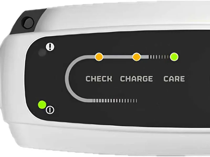 Ctek CT5 start/stop 12V - Chargeur de batterie mainteneur automatique - 8 Phases