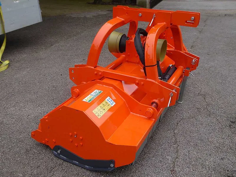 Top Line R-PS 210 - Broyeur pour tracteur - Série lourde - Réversible - Déport hydraulique