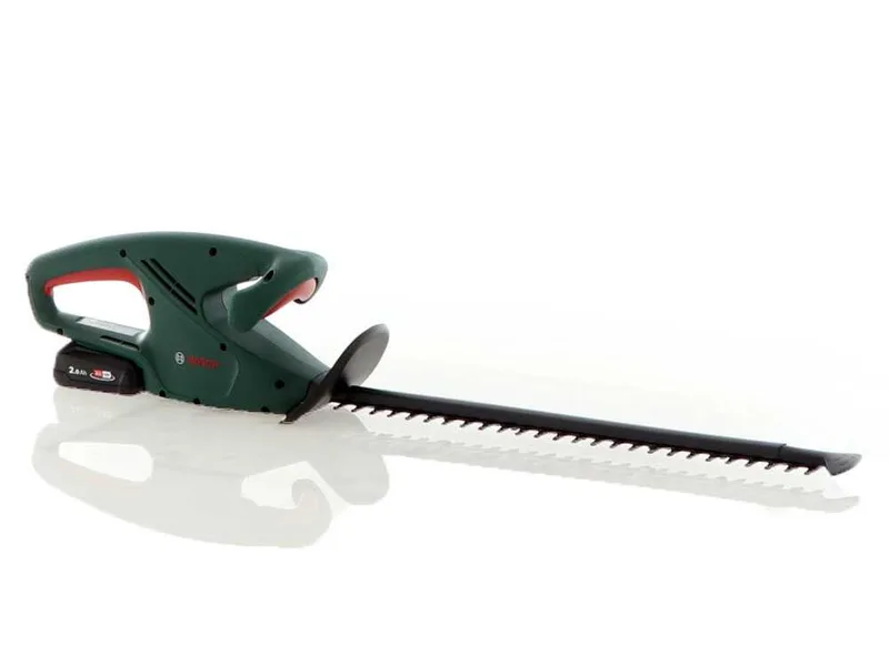 Bosch EasyHedgeCut 18V-52-13 - Taille-haie à batterie 18 V/2,5 Ah - Lame 52 cm