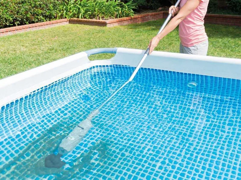 Aspirateur rechargeable piscines Intex 28620