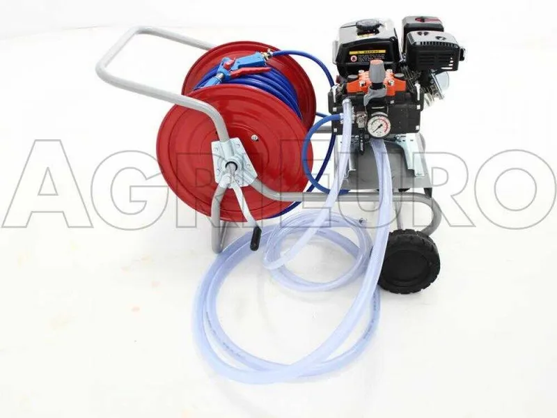Groupe motopompe de pulvérisation Comet MP 30 avec moteur essence Loncin G 200 F et chariot