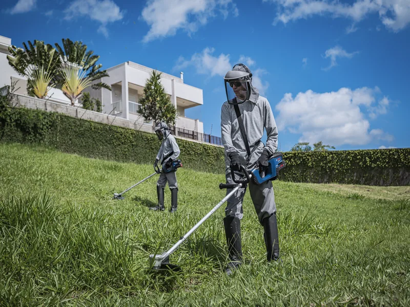 Bosch Professional GFR 18V-23 - Débroussailleuse à batterie
