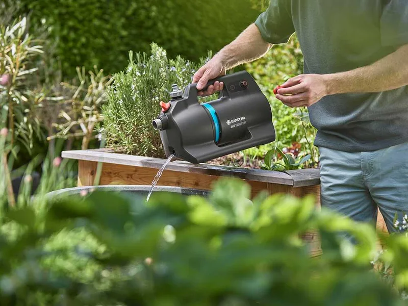 Gardena 3000 Silent 18V P4A - Pompe auto-amorçante à batterie - 18V 4Ah