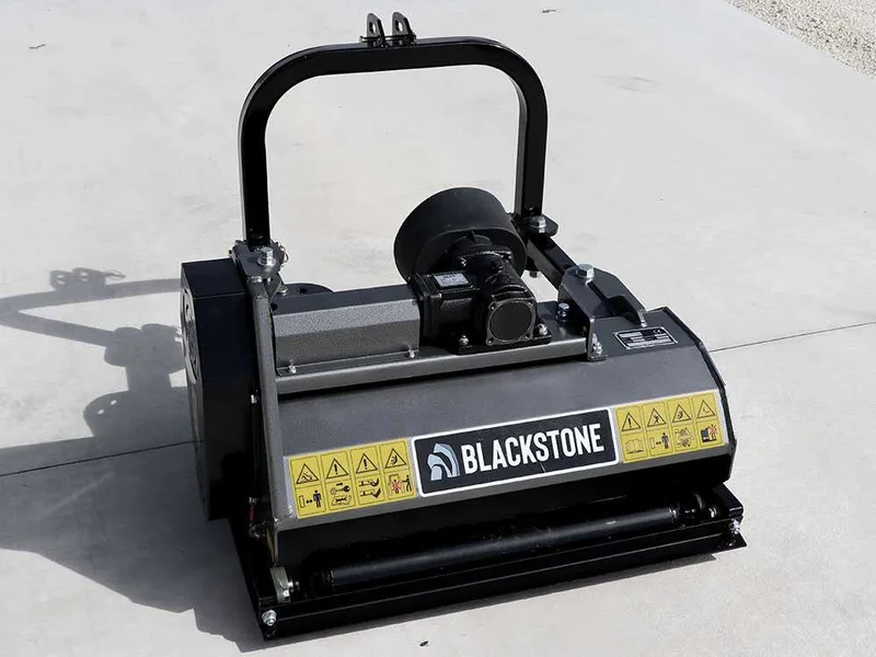 BlackStone BL 80 MSS - Broyeur sur Tracteur - Série légère - Déport Manuel