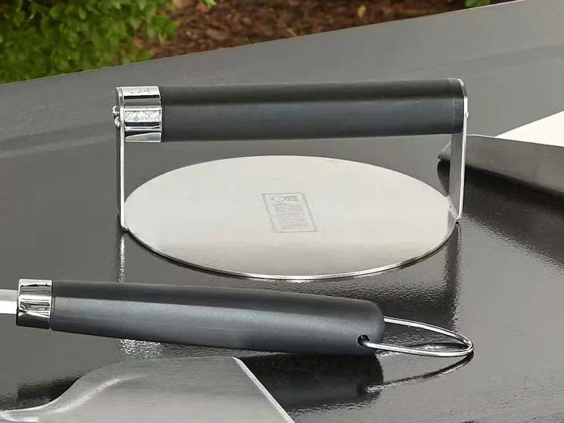 Presse à smashed burgers pour plancha Weber
