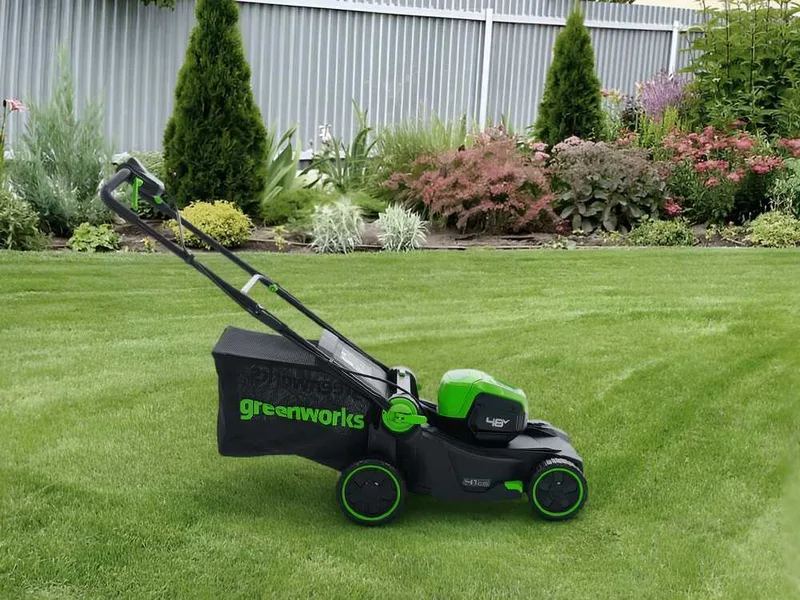 Greenworks GD48LM41II - Tondeuse à gazon à batterie - 48 V/4 Ah - Largeur de coupe 41 cm