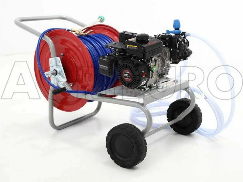 Groupe Motopompe de pulvérisation Comet MTP MC 25 moteur 4 temps Loncin 148F-2 et chariot