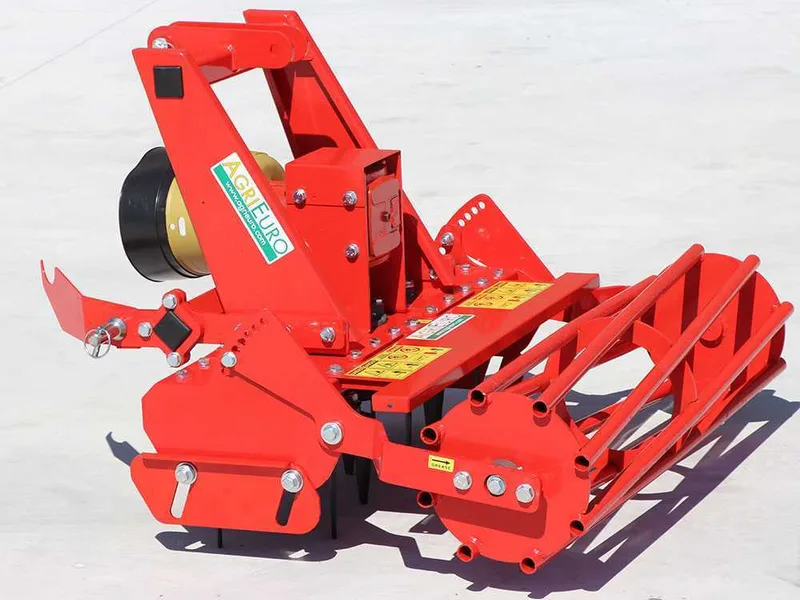 Herse rotative ultra-légère RO 88 - largeur de travail 88 cm - 10 lames Série légère