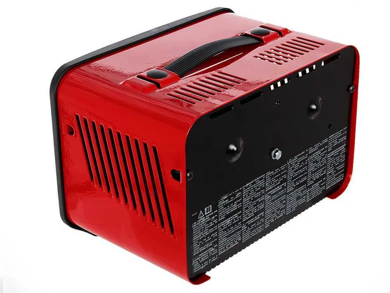 Telwin Alpine 15 - Chargeur de batterie - batteries humides d'une tension de 12/24V - monophasé