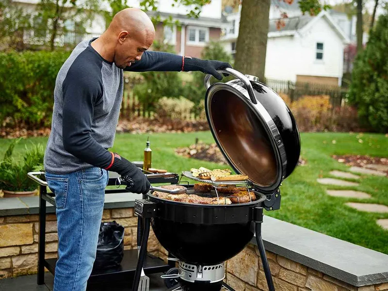 Weber Summit Kamado E6 - Barbecue à charbon