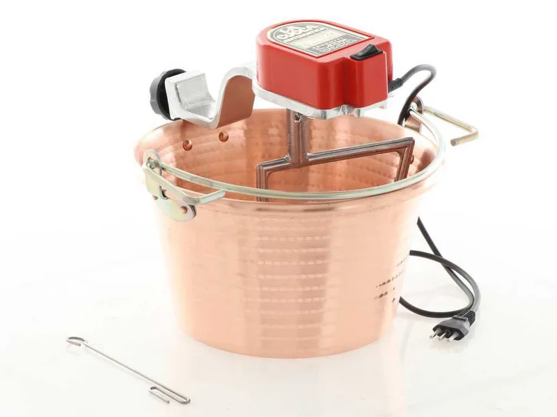 Chaudron en cuivre électrique martelé pour la polenta NuovaFac Cuoca Automatica base plate 9L - 5W
