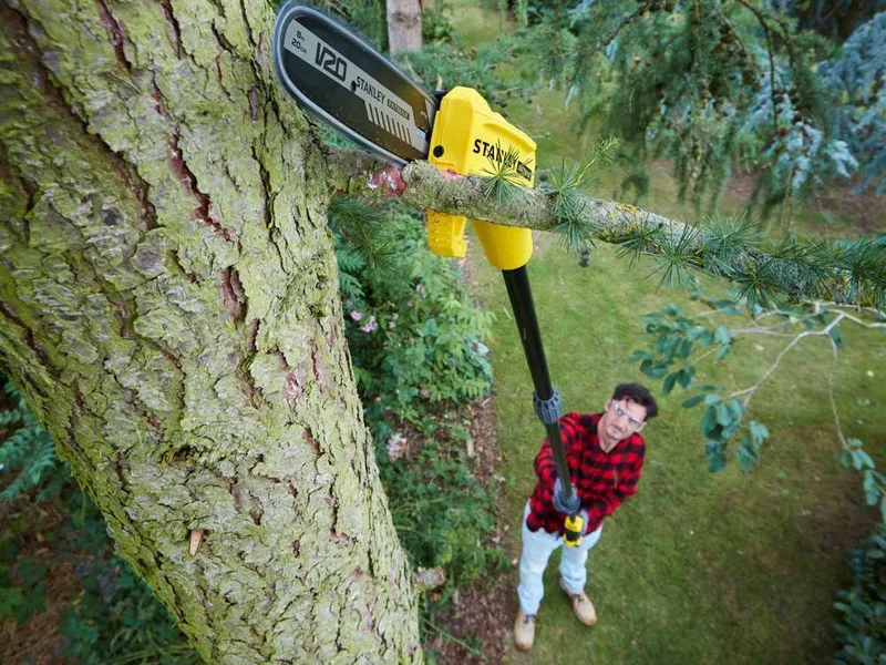 Perche élagueuse télescopique réglable stanley fatmax V20 - Batterie 18V 4AH