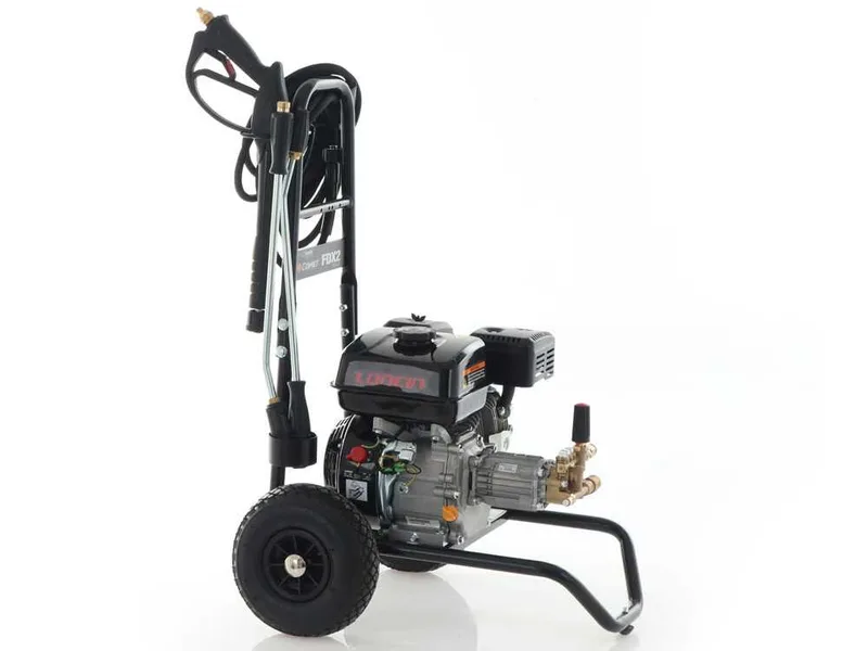 Comet FDX2 CXD 10/220 - Nettoyeur haute pression thermique - 220 bar - 600 l/h - Moteur Loncin G200FA à essence