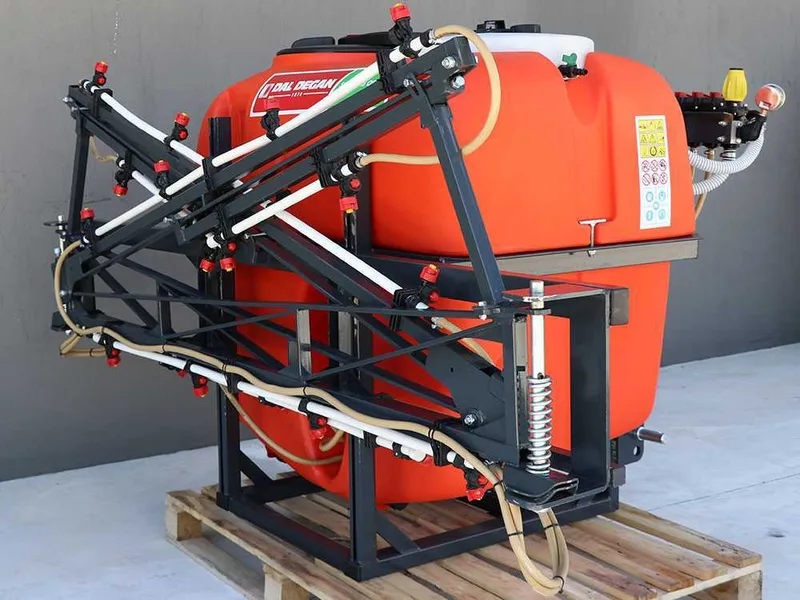 Dal Degan manda extra 400L - Pulvérisateur à tracteur - Rampe désherbage 12 m - Pompe Comet bp 125K