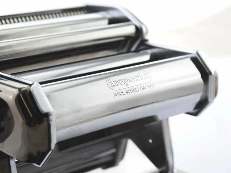 Imperia iPasta T.6,5/12 mm Ruvida Nero - Laminoir - Machine à pâtes manuelle en INOX