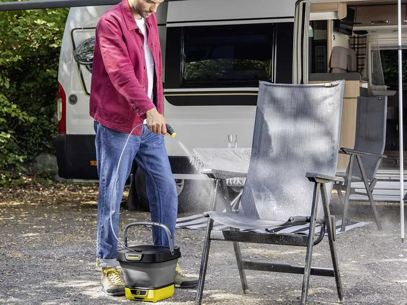 Karcher OC3 Foldable - Nettoyeur haute pression à eau froide portatif - Réservoir pliable 8 L - Batterie lithium-ion