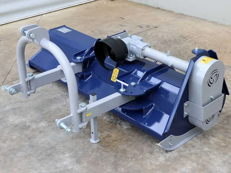 BullMach ERMES 155 S - Broyeur sur tracteur - Série légère - À déport manuel