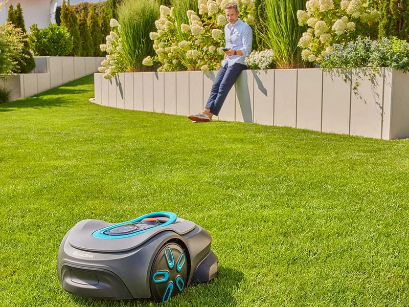 Gardena Smart SILENO Max 1200 - Robot tondeuse - Largeur de coupe 22 cm