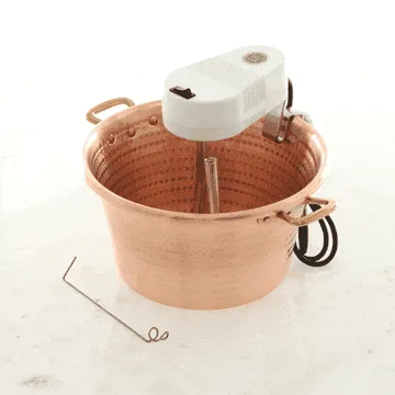 Novital - Chaudron électrique en cuivre martelé pour polenta base plate 4,7L - 4W