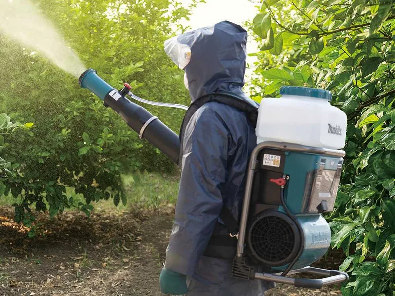 Makita PM001GZ01 - Atomiseur à dos sur batterie - 2 × 40 V - 4 Ah