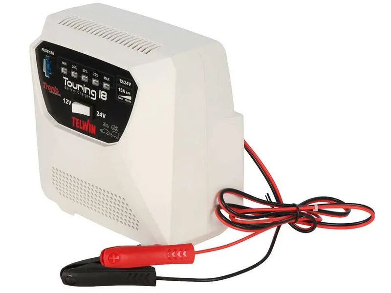 Telwin Touring 18 - Chargeur - Batteries 12 et 24 V - indicateur LED de charge