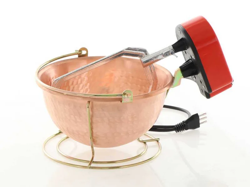 Chaudron électrique en cuivre martelé pour polenta NuovaFac Cuoca Automatica base ronde 3L - 5W