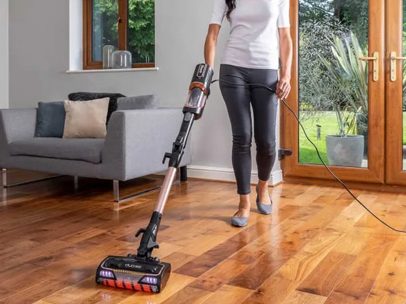 Shark HZ500EUT - Aspirateur - Balai électrique - 2 en 1 - Avec kit Pet