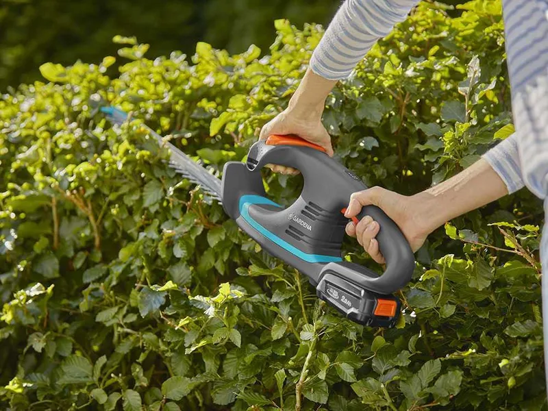 Gardena EasyCut 40/18V P4A - Taille-haie à batterie avec lame de 40 cm