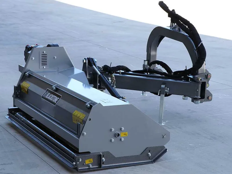 BlackStone BVM 180 M - Broyeur d'accotement latéral à bras pour tracteur - Série medium