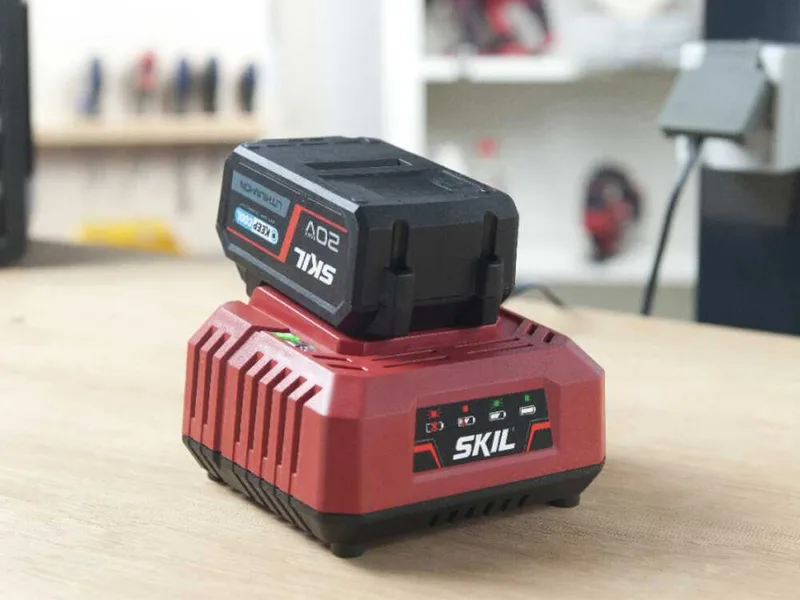 SKIL - Chargeur 20 V Max - 18 V/2,4A