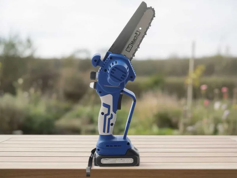 BullMach AION 10 - Élagueuse sur batterie + Perche télescopique 130-200 cm - 2x21V 2Ah