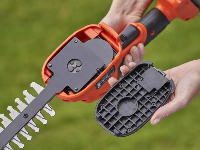 Black & Decker B&DBCSS18D1W - Cisaille à gazon à batterie - Sculpte-haie - sans batterie sans chargeur