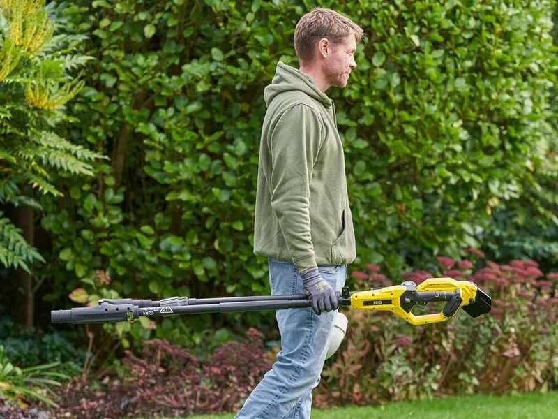 Stanley Fatmax SFMCPP632B-XJ - Échenilloir à batterie - 240 cm - 18 V - Diamètre de coupe 32 mm