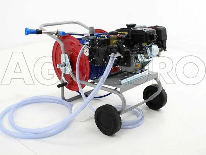 Groupe motopompe de pulvérisation thermique Comet APS 41 moteur essence Loncin 5,5 HP et chariot