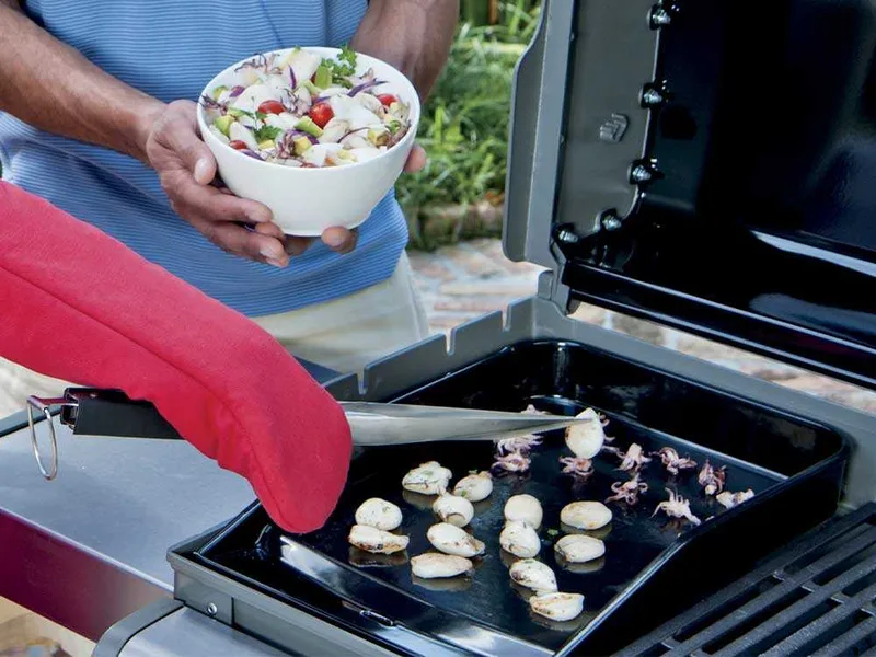 Plancha en fonte émaillée pour barbecue Weber Spirit et SmokeFire