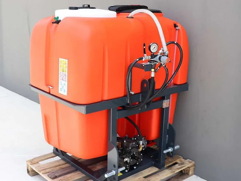 Dal Degan ILEO 600 L - Pulvérisateur à tracteur - pompe APS 71