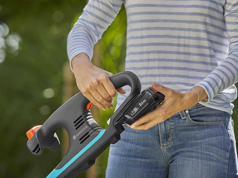 Gardena EasyCut 40/18V P4A - Taille-haie à batterie avec lame de 40 cm