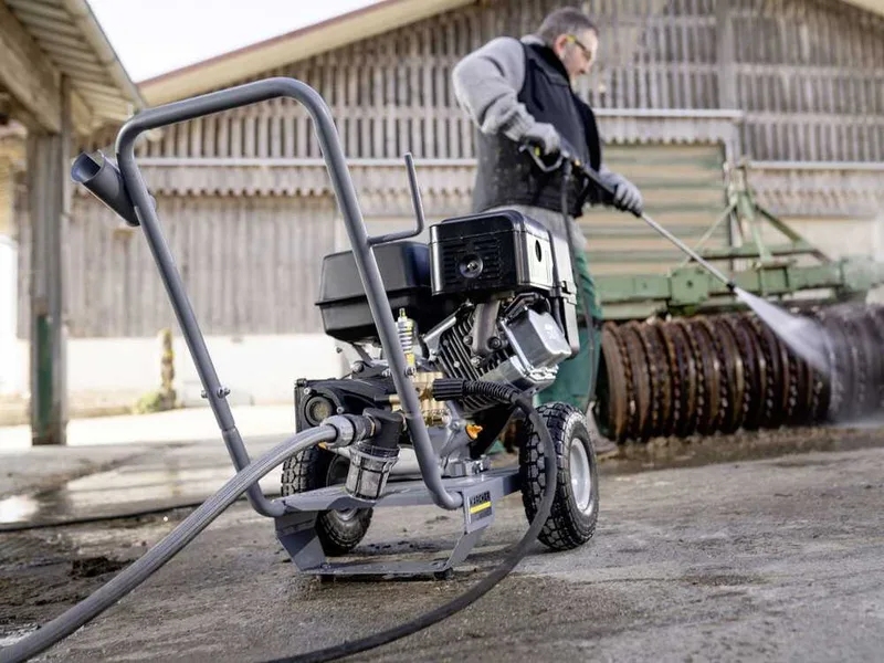 Karcher PRO HD 9/25 G Classic - Nettoyeur haute pression thermique - Moteur Loncin G390FA - à essence