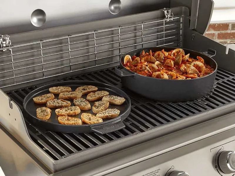 Cocotte en fonte 2 en 1 Weber