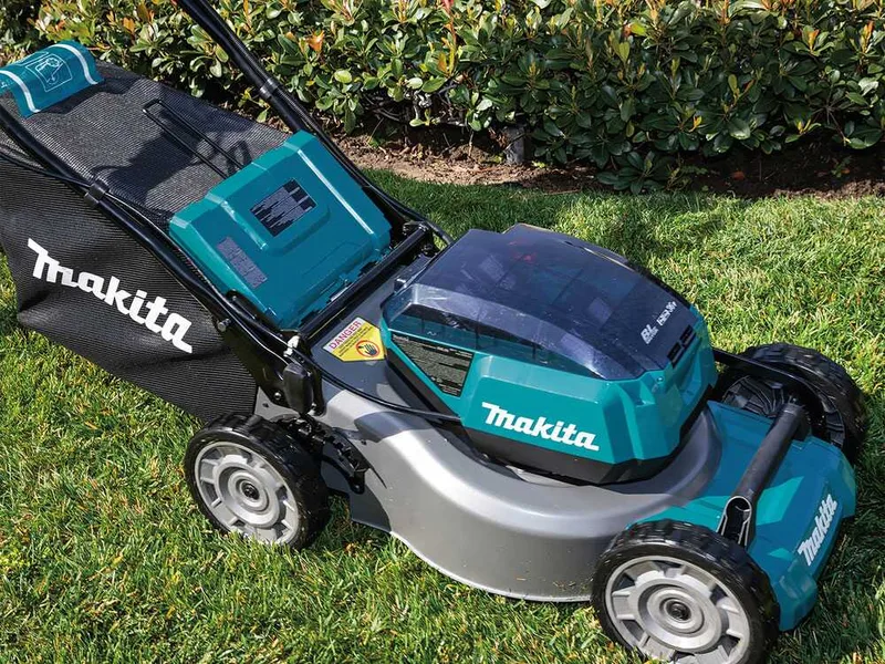 Makita DLM462Z - Tondeuse à gazon autotractée à batterie - 36 V - Coupe 46 cm