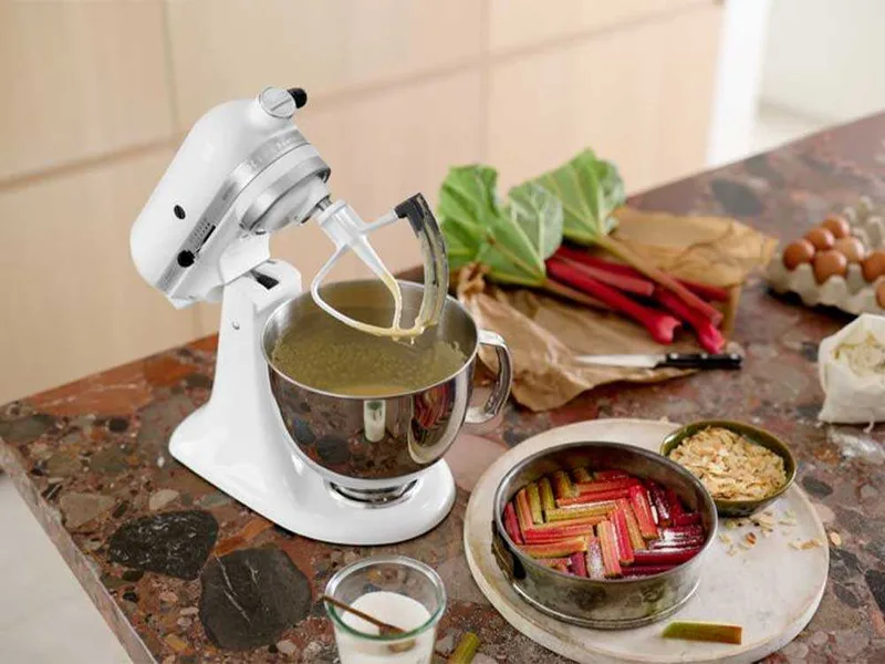 KitchenAid 5KFE5T - Fouet plat avec bord en silicone blanc