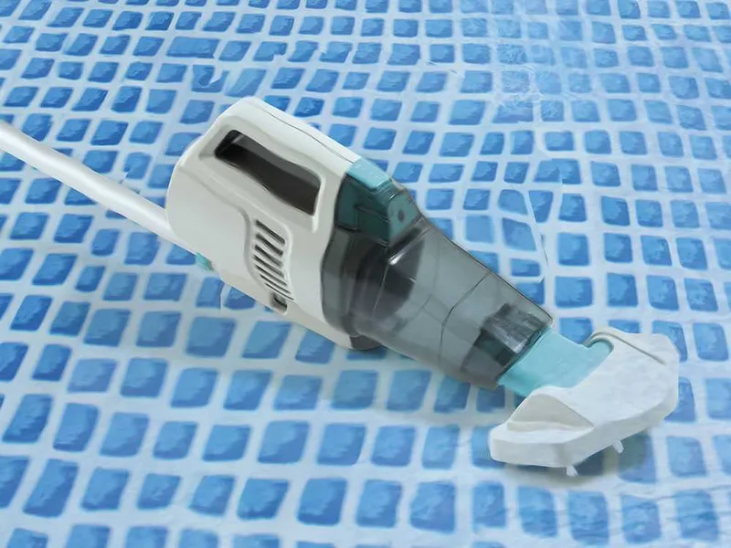 Aspirateur Intex ZR 200 rechargeable pour piscines Intex 28628