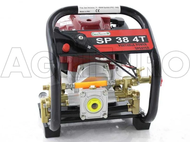 Motopompe équipée GeoTech SP 38 4T avec pompe à moteur thermique 4 temps de 38 cm3