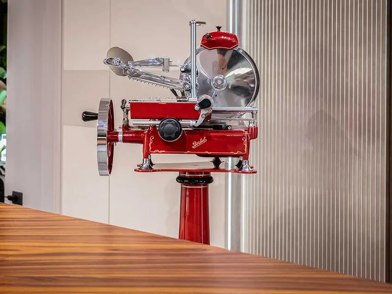 BERKEL B2 Rouge - Trancheuse à volant - Lames en acier chromé de 265 mm