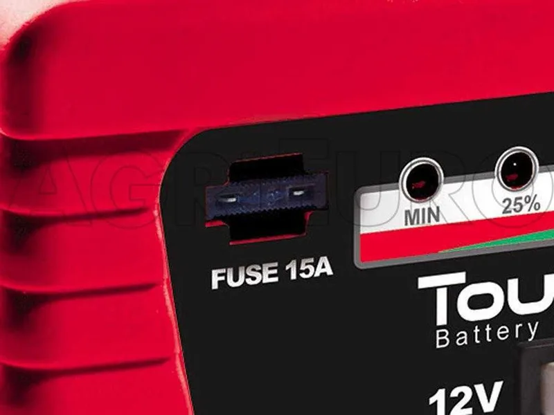 Telwin Touring 18 - Chargeur de batterie 12/24V - batteries de 60Ah à 180Ah et de 50Ah à 115Ah