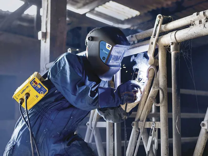 GYS Gysmi E163 - Poste à souder Inverter (MMA, TIG Lift) - à courant continu (DC) - Mallette