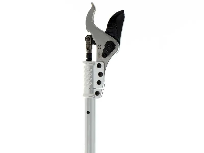 Volpi KV81 - Sécateur électrique sur perche - 2x 21.6V 4Ah - Diamètre de coupe 38 mm