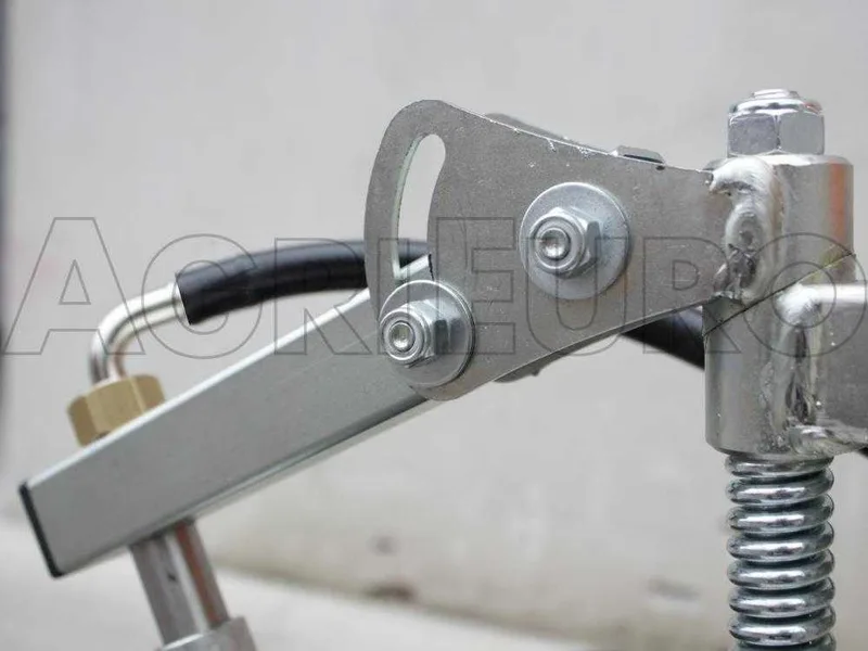 Rampe de désherbage interligne professionnelle avec brosse rotative de 50 cm en nylon