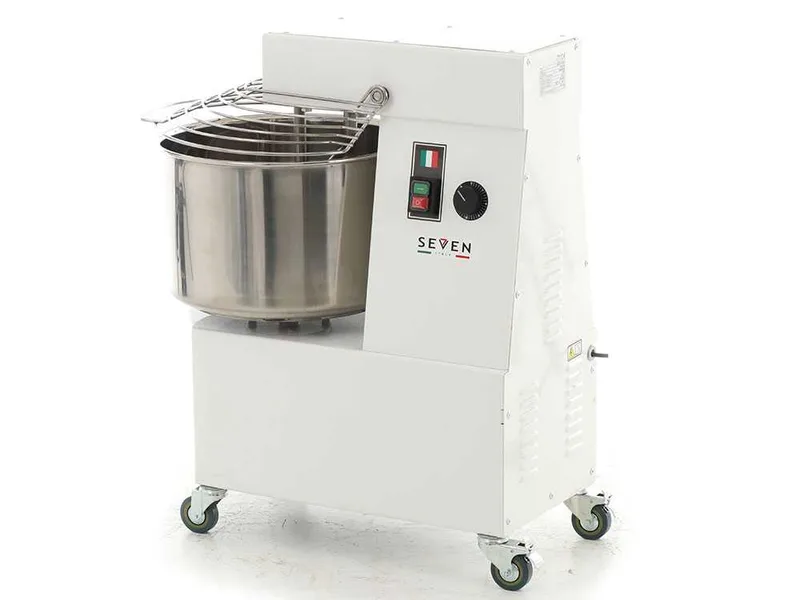 Pétrin à spirale professionnel Seven Italy GH 30 - 400 V - Avec roues et Minuterie